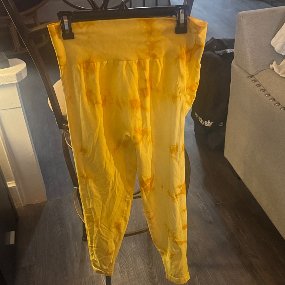 Vibrant Yellow Tie-Dye Women's Leggings